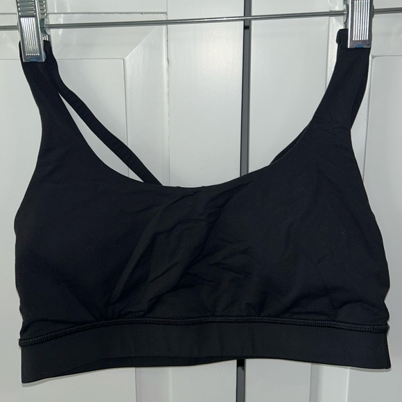 Black Lululemon Sports Bra 🖤 - Picture 1 of 2